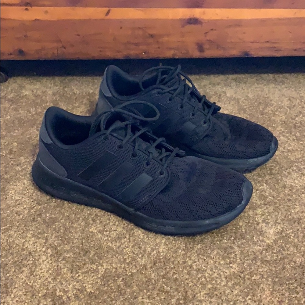 Adidas Tennis Shoes